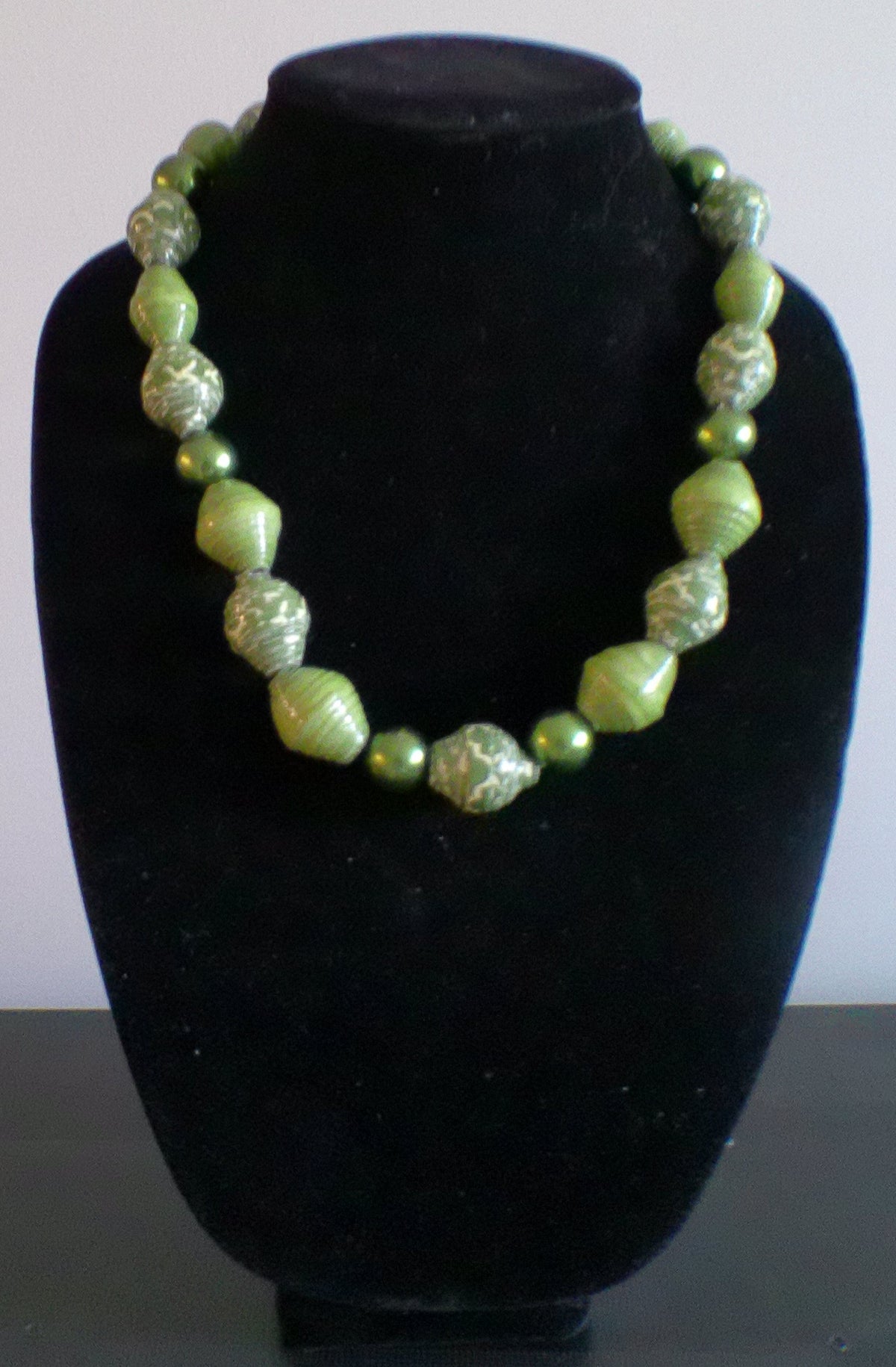 2 PC GREEN NECKLACE