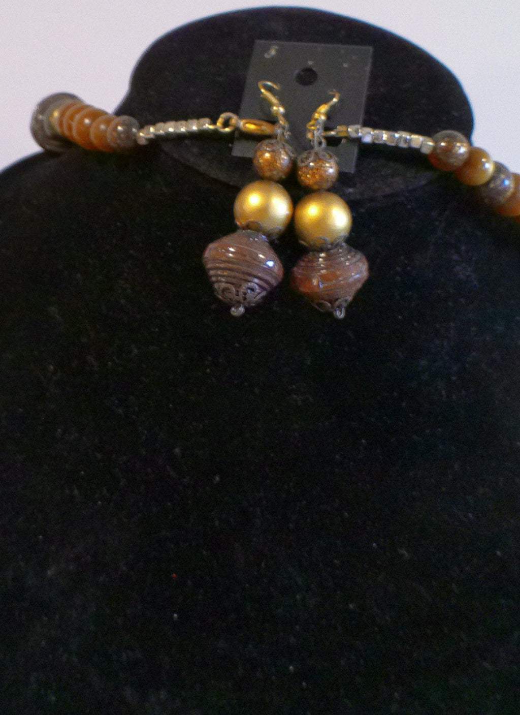 BROWN PAPER BEAD NECKLACE