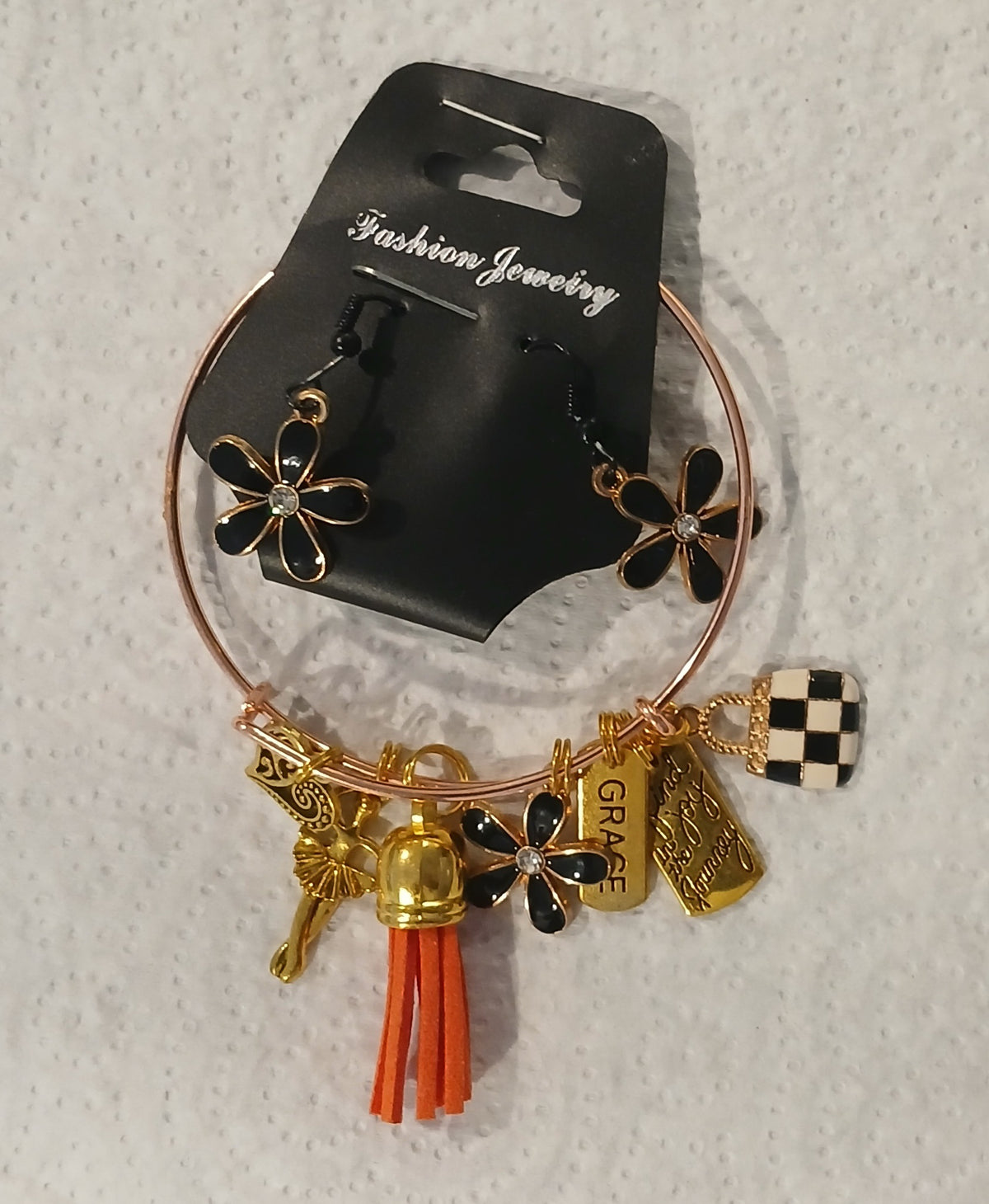 GOLD BANGLE BRACELET