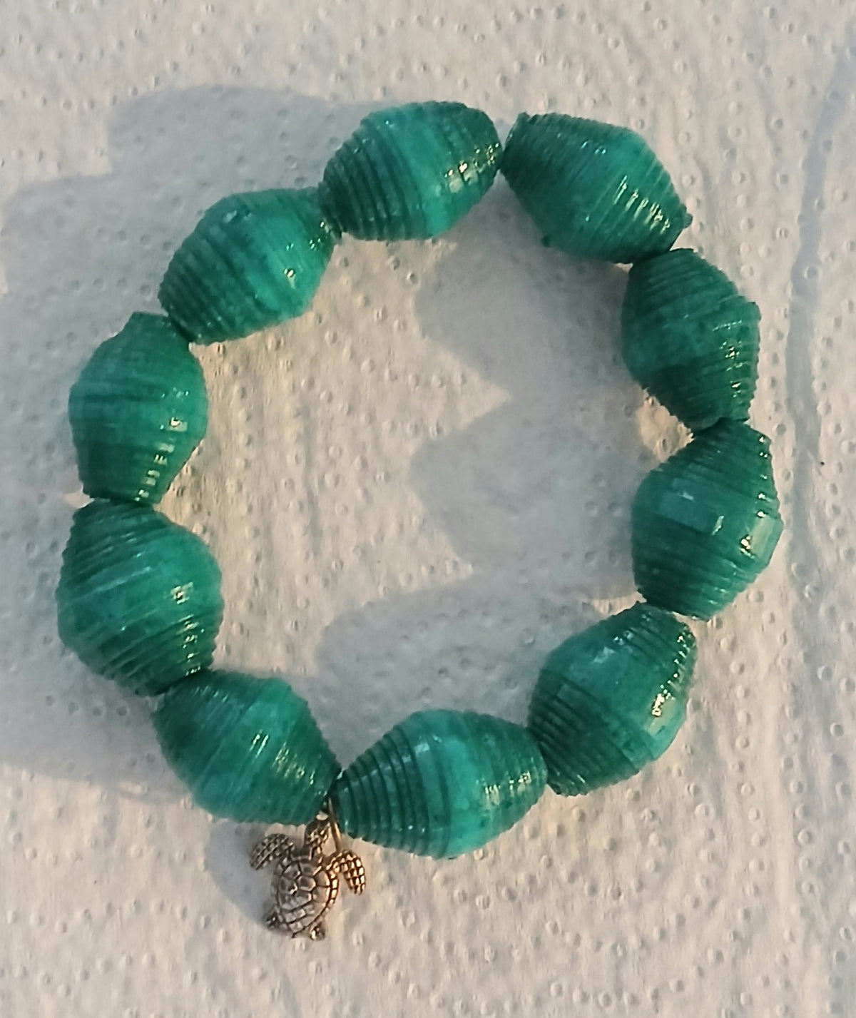 GREEN PAPER BEAD BRACELET